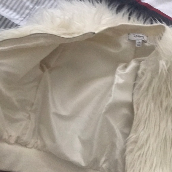 Fluffy sweater - Picture 2 of 4